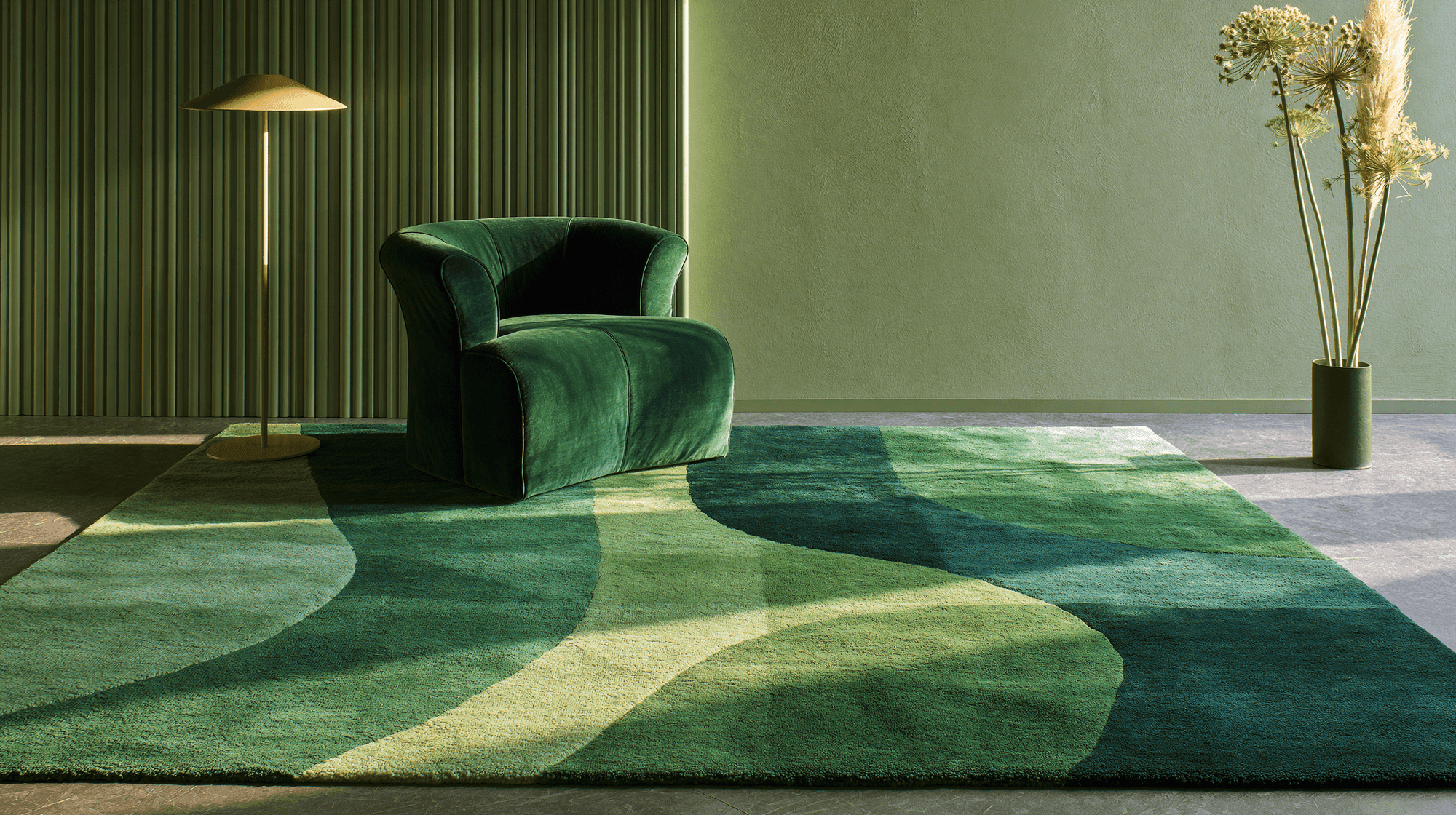 House of Decor - Hand-Knotted Modern Rug in Bottle Green Wool & Bamboo Silk